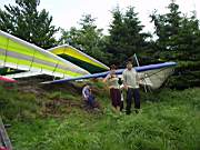 Sl�vek se svym doprovodnym t�mem d�lal jakoby nic ale my jsme v�d�li...